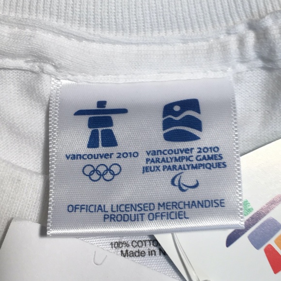 NWT Vancouver Olympics 2010 Men's Medium T-Shirt - Picture 3 of 3